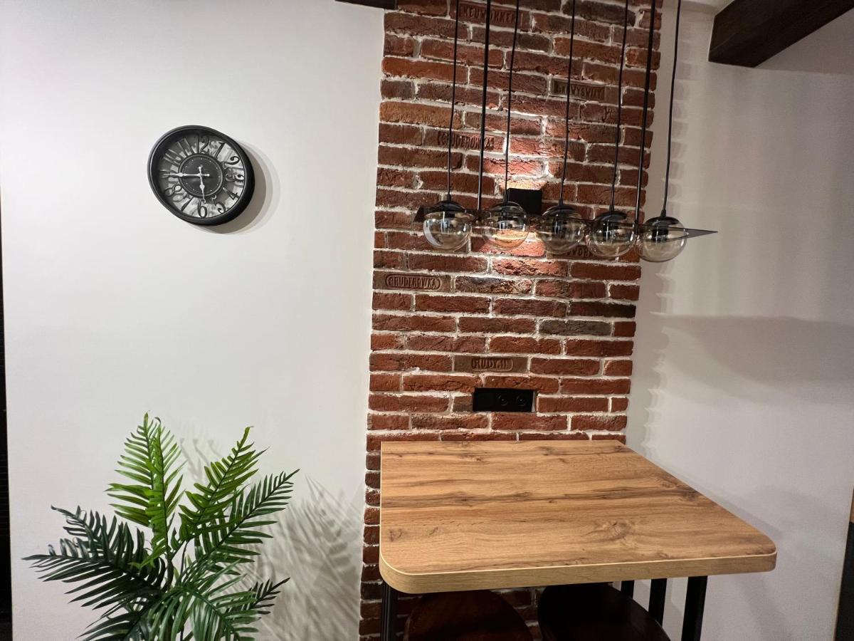 Cozy Loft На Староєврейській 24 Leópolis Exterior foto