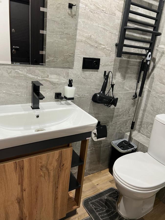 Cozy Loft На Староєврейській 24 Leópolis Exterior foto